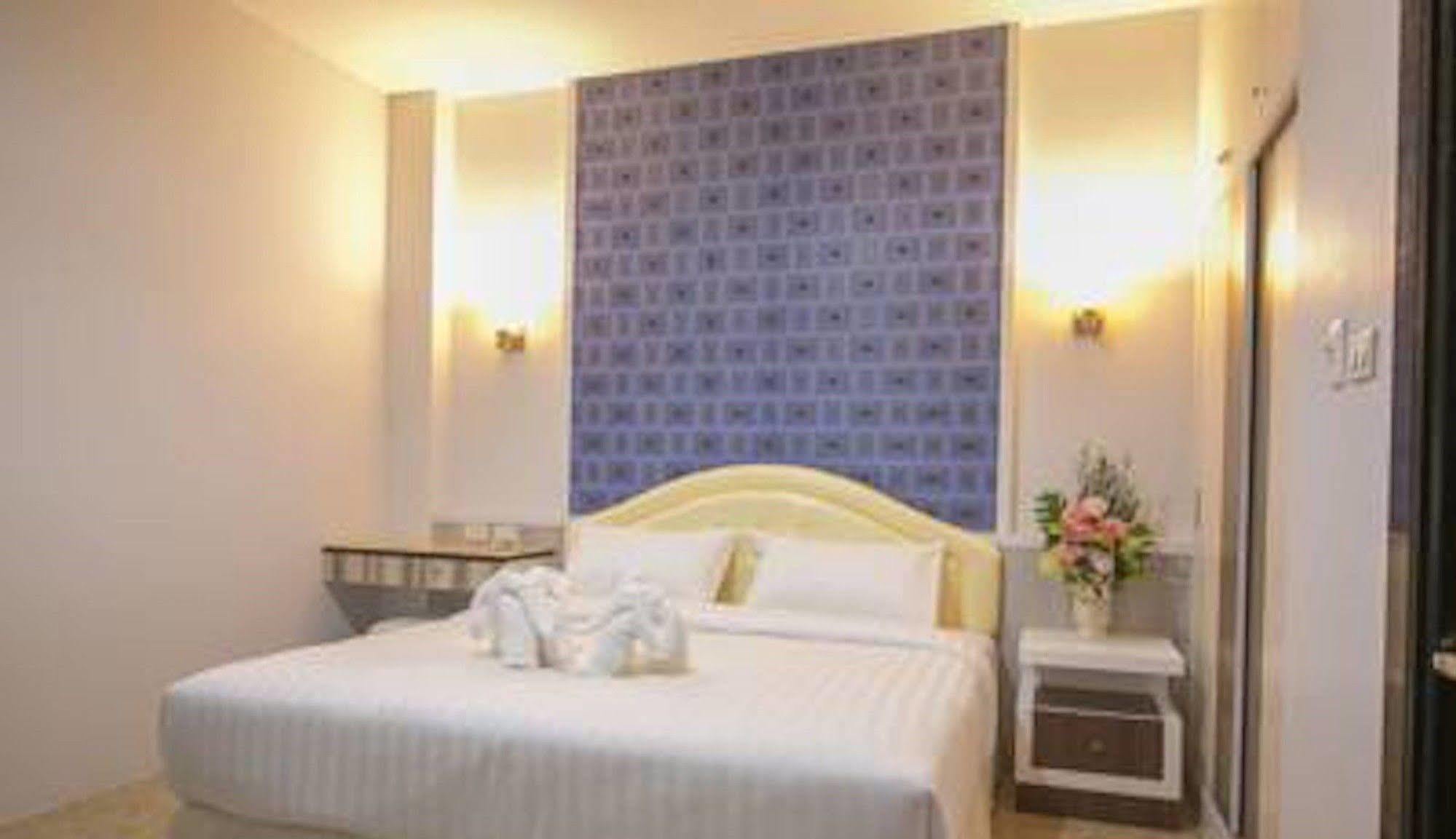 Cupid Hotel Ko Sukon Bagian luar foto